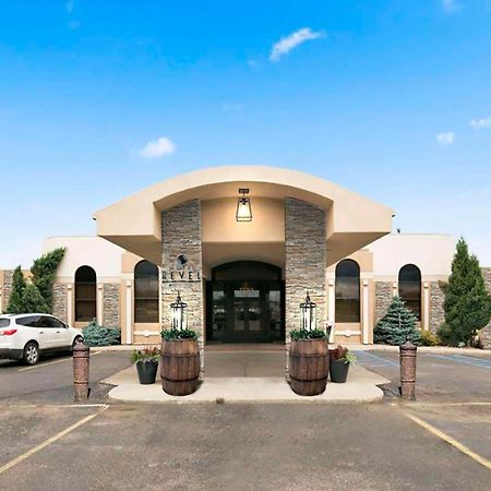 Revel Hotel Minot - Surestay Collection By Best Western Εξωτερικό φωτογραφία
