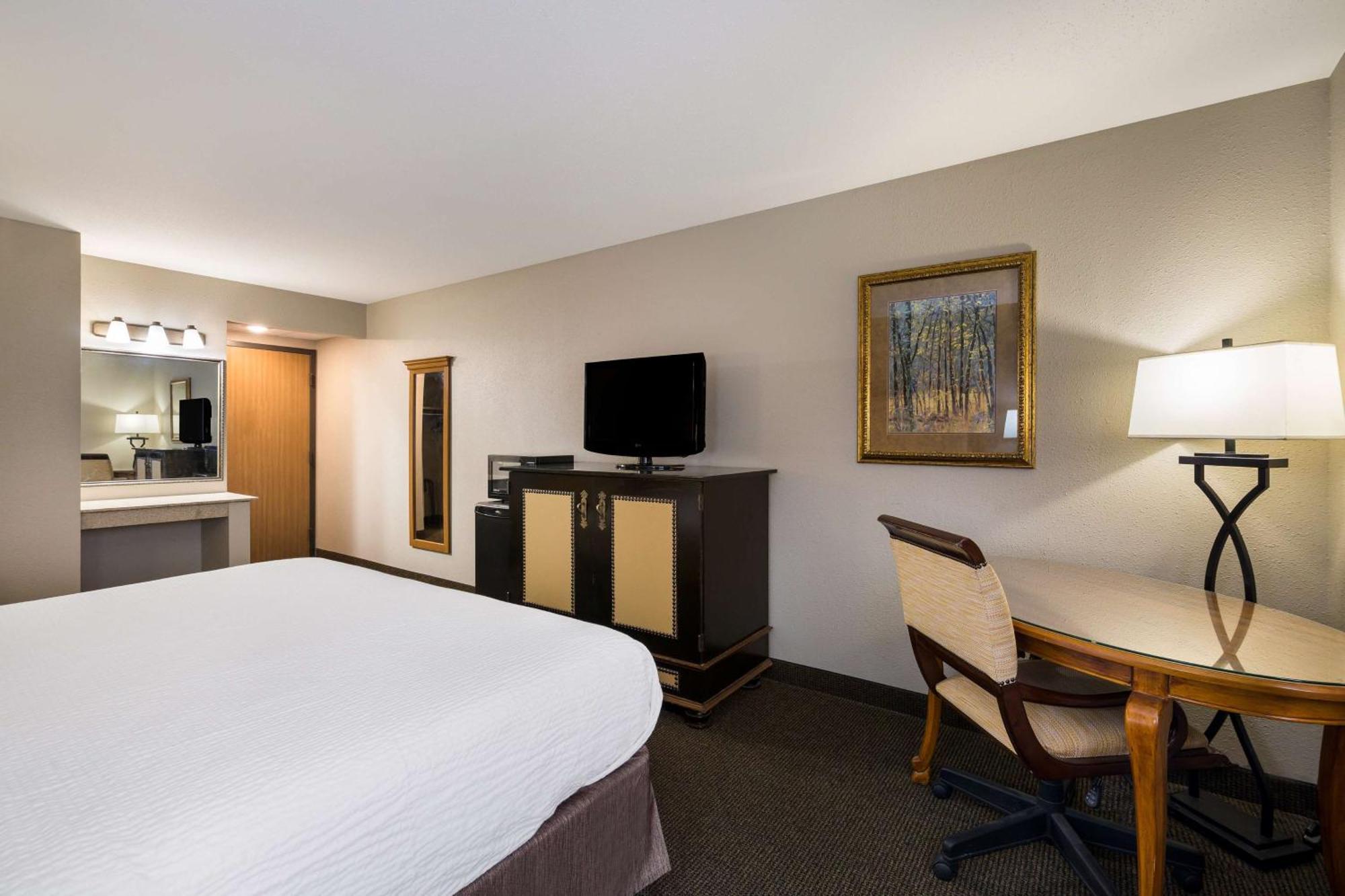 Revel Hotel Minot - Surestay Collection By Best Western Εξωτερικό φωτογραφία