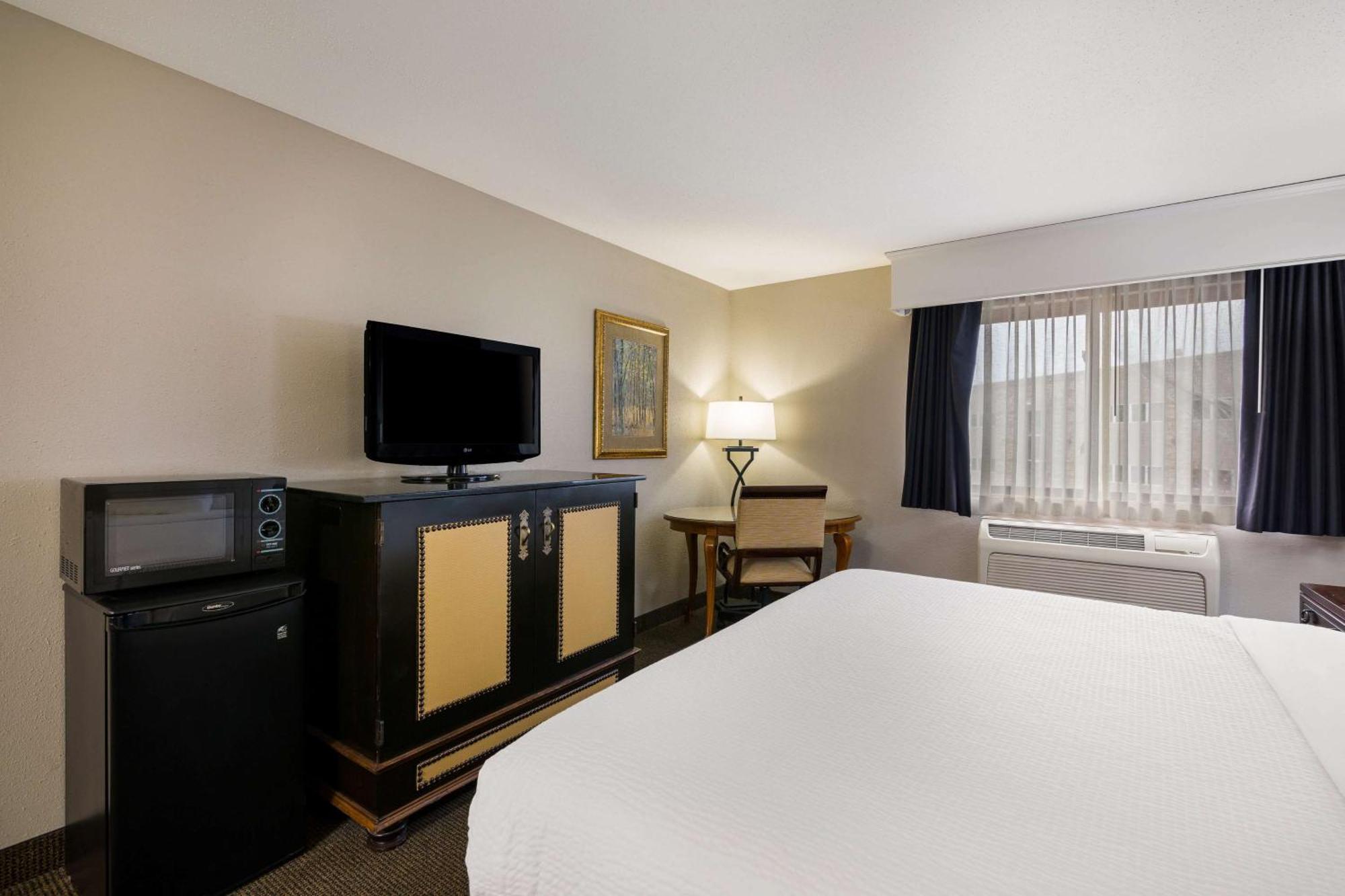 Revel Hotel Minot - Surestay Collection By Best Western Εξωτερικό φωτογραφία