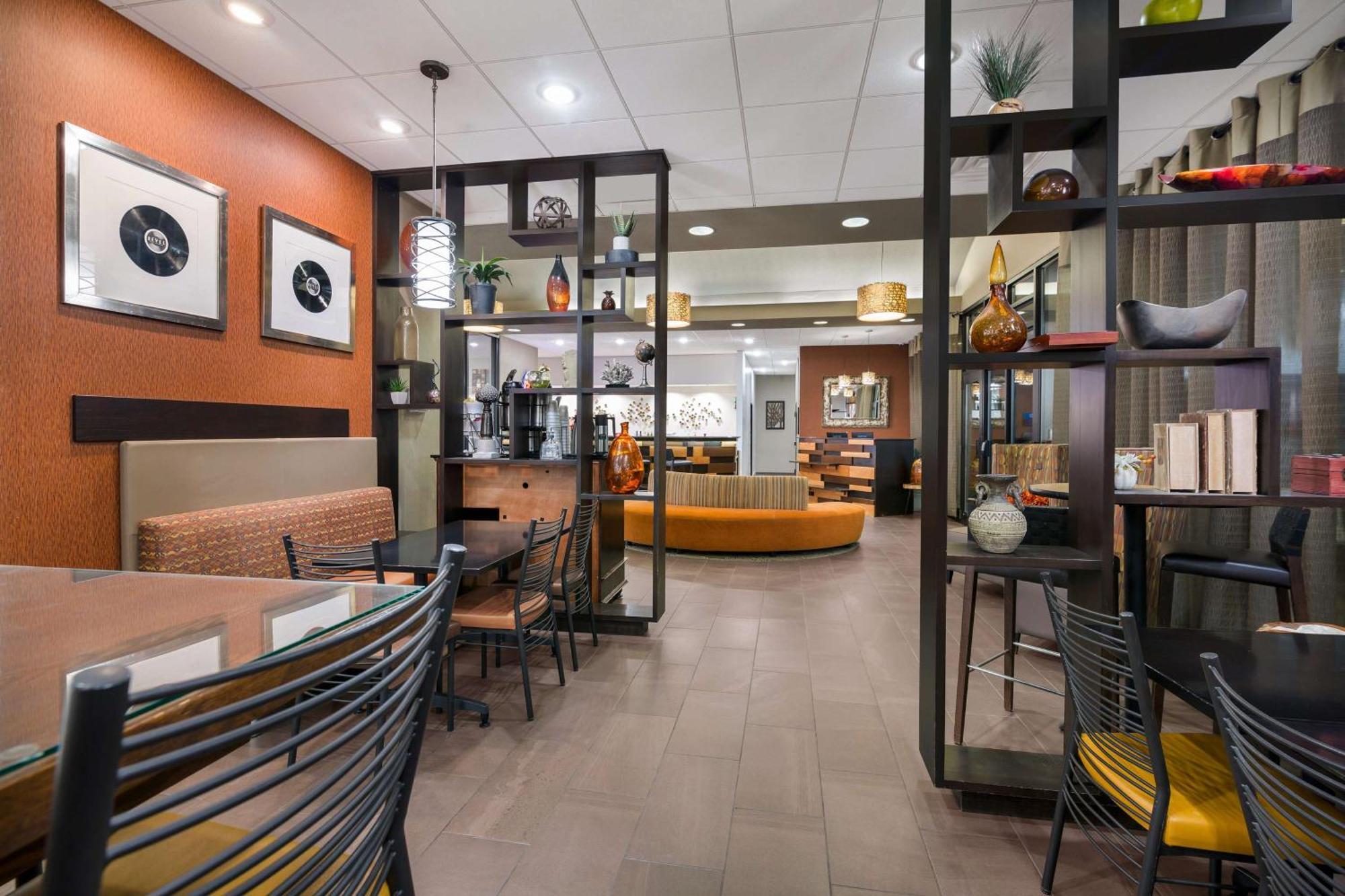 Revel Hotel Minot - Surestay Collection By Best Western Εξωτερικό φωτογραφία