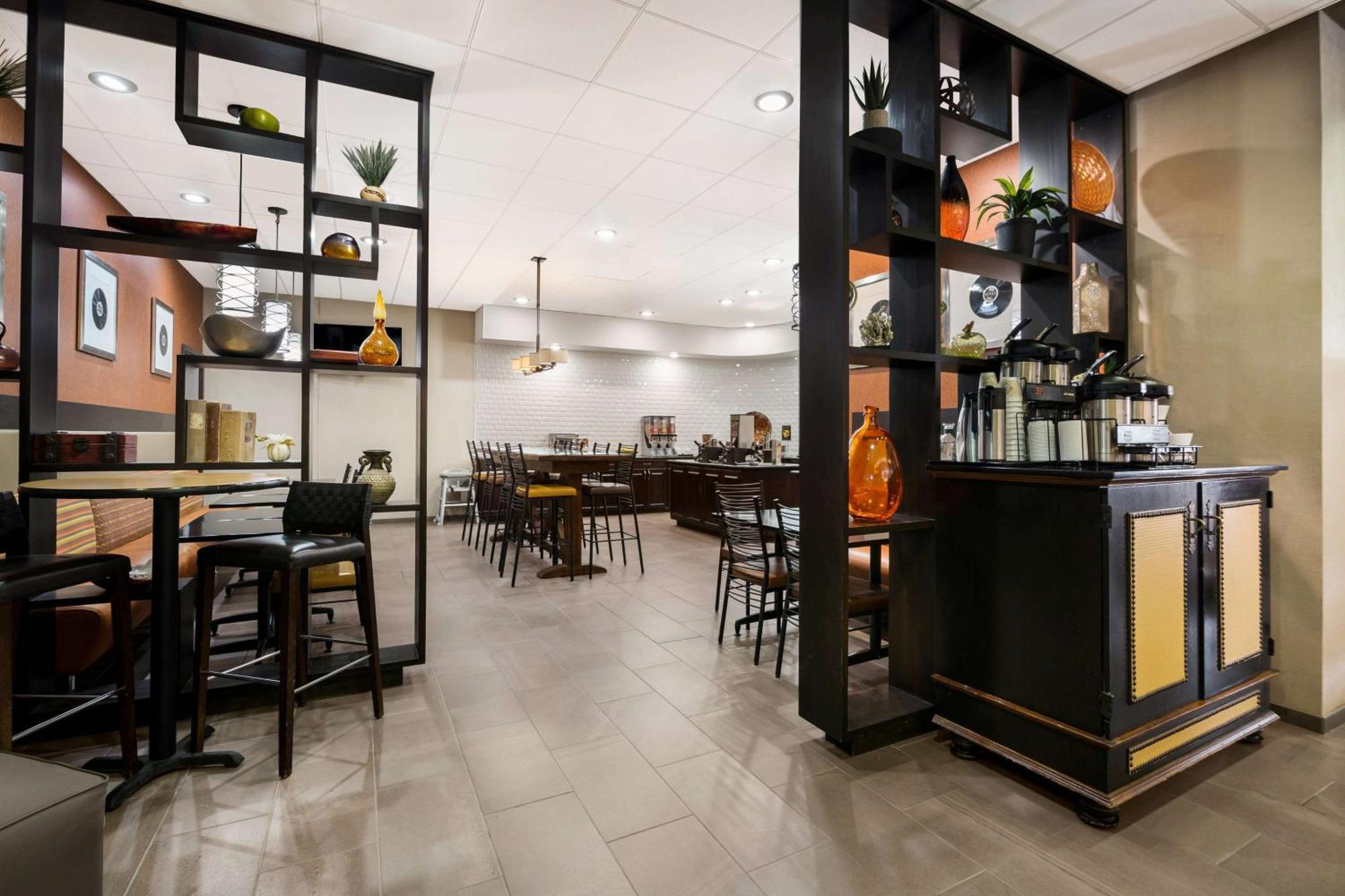 Revel Hotel Minot - Surestay Collection By Best Western Εξωτερικό φωτογραφία
